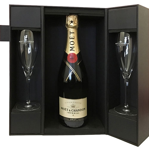 Moet & Chandon Brut Impérial in luxe geschenkdoos met glazen Moët & Chandon Brut Impérial in luxe geschenkdoos met glazen 75CL