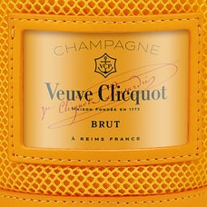 Veuve Clicquot Brut 'Ice Jacket' champagne met cooler 75 CL