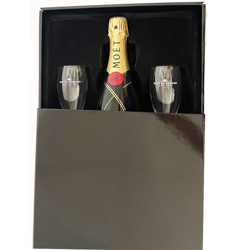 Moët & Chandon Brut Impérial in luxe geschenkdoos met glazen 75CL