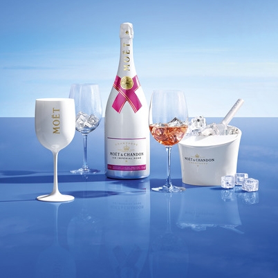 Champagne Moët & Chandon Ice Impérial Rosé Magnum 1500ML sfeerfoto Moët & Chandon Ice Impérial Rosé Magnum 1,5 Liter