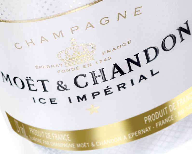 Moët & Chandon Ice Impérial 75CL in luxe geschenkdoos met kunststof glazen