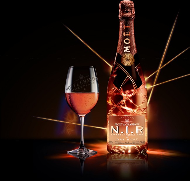 Moët & Chandon N.I.R. Dry Rosé 75CL met LED light