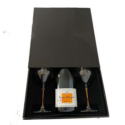 Veuve Clicquot Demi-Sec 75 CL Luxe geschenkbox met glazen Veuve Clicquot Demi-Sec 75 CL Luxe geschenkbox met glazen